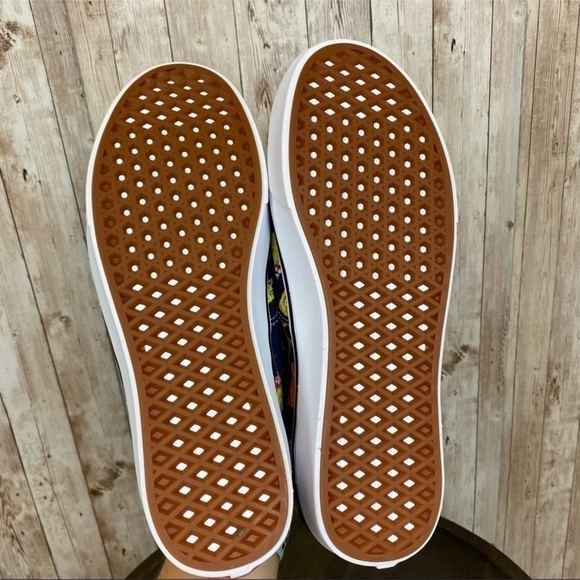 Vans x SpongeBob Comfycush Authentic Alohabob Limited Edition Shoe Size 11.5 Men - Picture 8 of 13